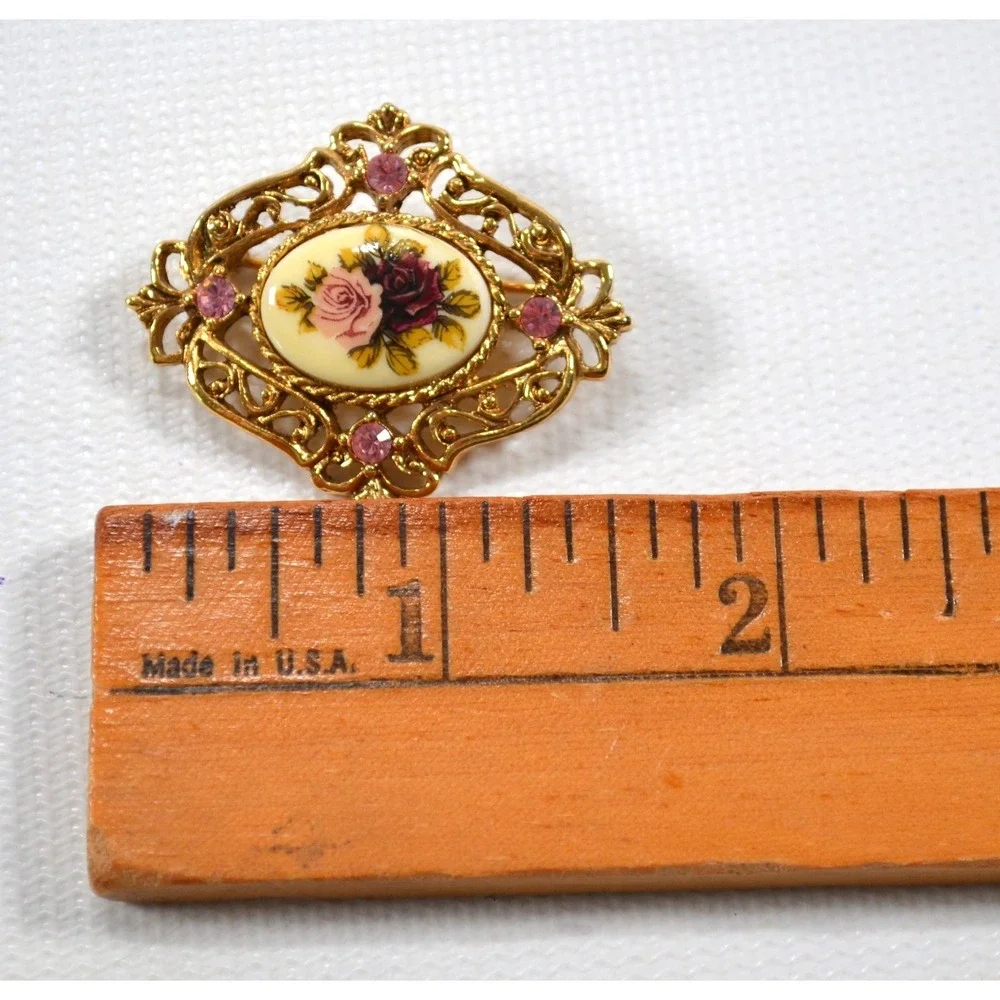 Vtg Gold Tone Filigree Floral Rose Brooch / Pin  1.5